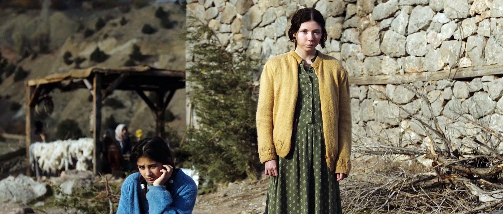 Eine Geschichte von drei Schwestern | movie | 2019 | Official Trailer