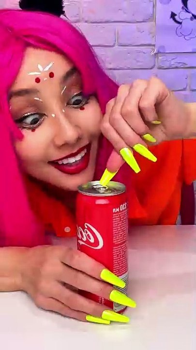 She Snapped a Nail… and Transformed It into Som...