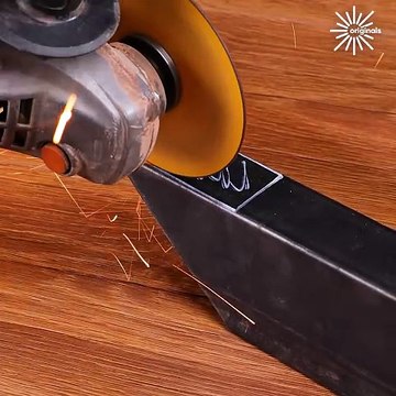 Mastering the art of welding with the best techniques! 💯