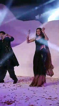 By the time we reached the 3rd song we knew nothing ..Which one of us are you A) @preetjrajput the 8 drinks down well rehearsed for 5 days dancer B) Sargun - 1 Raat Peale seek he ku Koshish and karna you Bhangra hi