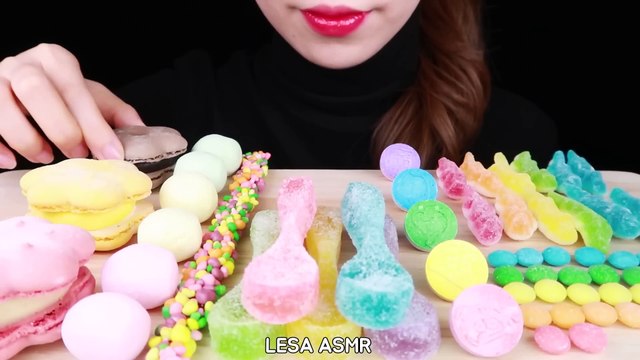 ASMR SPOON JEWEL CANDY, COTTON CANDY, STAMP CANDY RAINBOW FOODS EATING SOUNDS MUKBANG 먹방 咀嚼音
