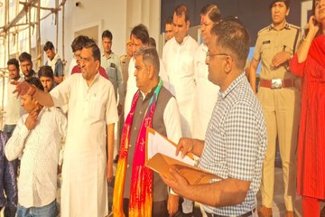 swm...प्रभारी मंत्री बोले...मेडिकल कॉलेज के निर्माण की नियमित हो जांच व मॉनिटरिंग