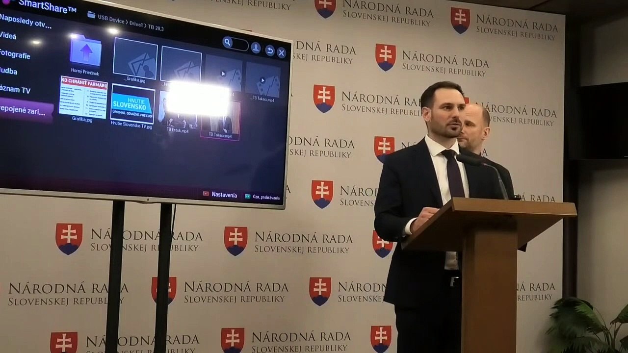 ZÁZNAM: Hnutie Slovensko predstavilo vlastné opatrenia, ako chrániť farmárov pri SLAK