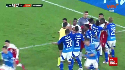 Kolombiya liginde topun üstüne çıkan oyuncu linç edilecekti