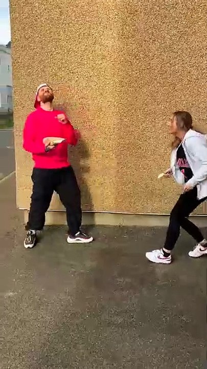 WRAP FLOUR SLAP 😂