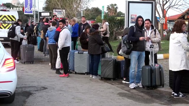 Ayvalık'tan Midilli Adası'na geçişlerde yoğunluk yaşanıyor