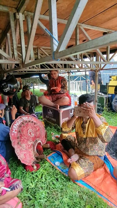 Tetap sederhana meski sudah jadi artis terkenal