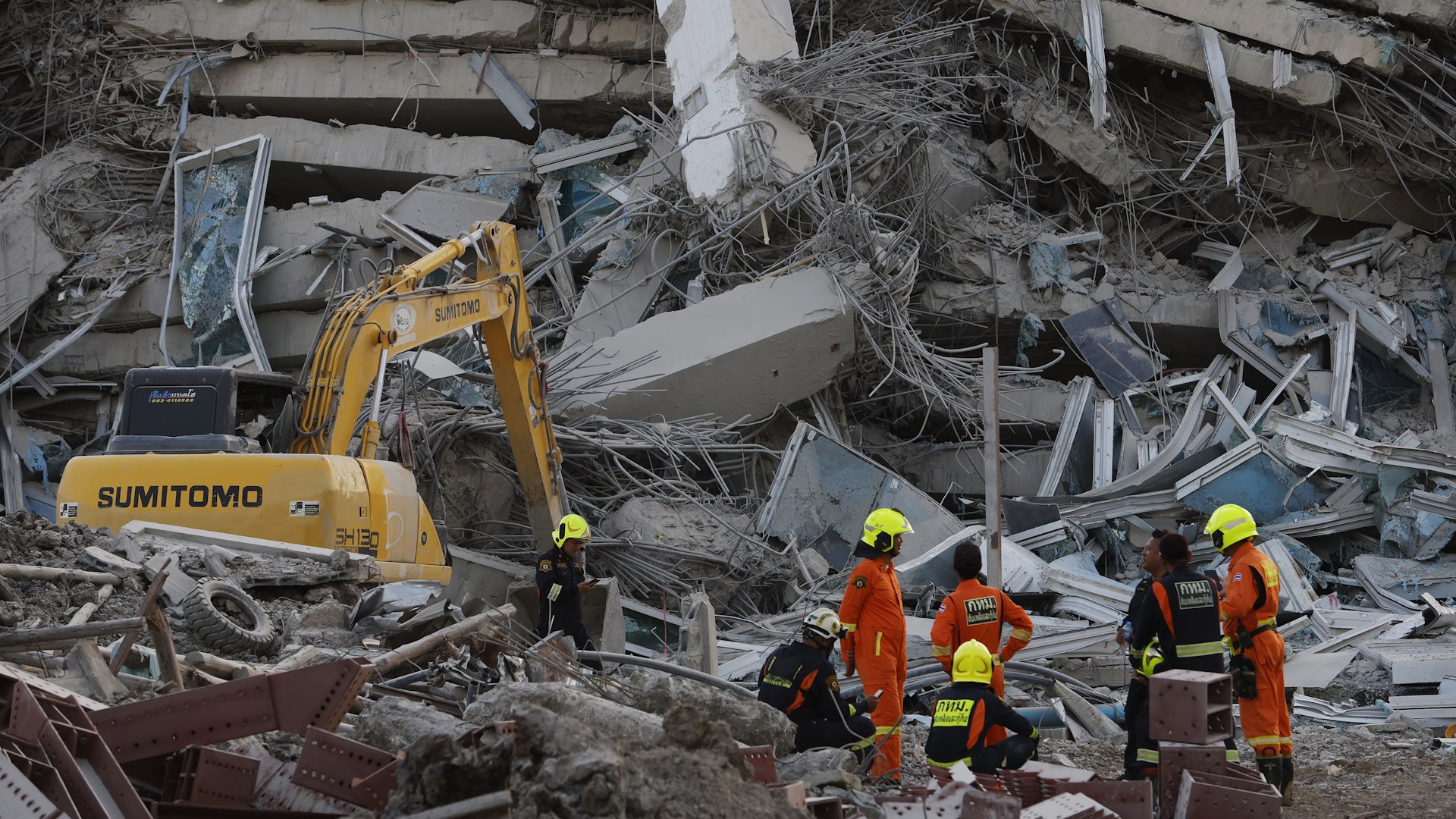 Ascienden a más de 1.000 los muertos por el terremoto en Birmania y Tailandia