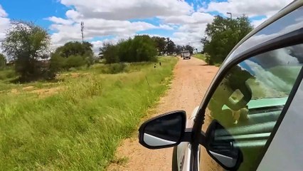 100-Stunden Namibia: Der erste Tag und die erste Safari