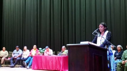 Presentación del General Pompello Torrealba por parte de Rebeca Acosta