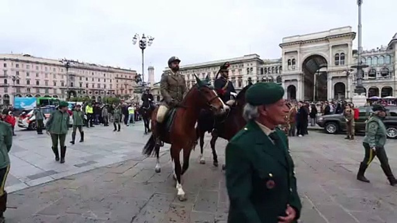 Equiraduno dell’Anno Santo, in piazza Duomo a Milano la cerimonia di benedizione di cavalli e cavalieri