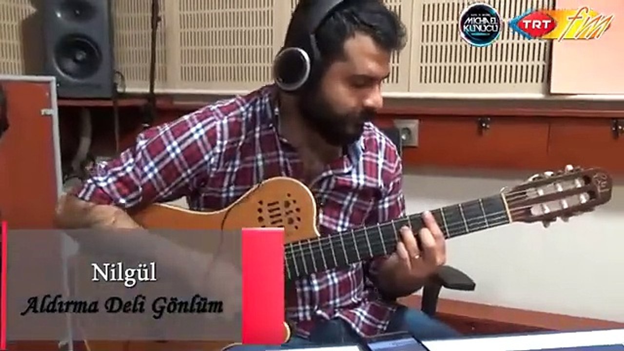 Nilgül -  Aldırma Deli Gönlüm (Akustik Canlı Performans)