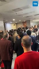 Çağlayan Adliyesi'nde avukatlara çıkarılan engeller nedeniyle gerginlik yaşandı 