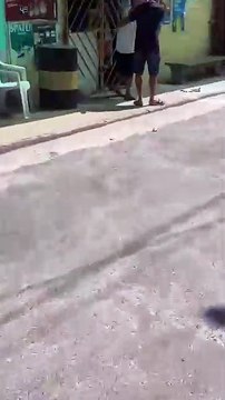 Após família ser feita refém, líder comunitário é detido em Cajazeiras; morador é baleado durante ação