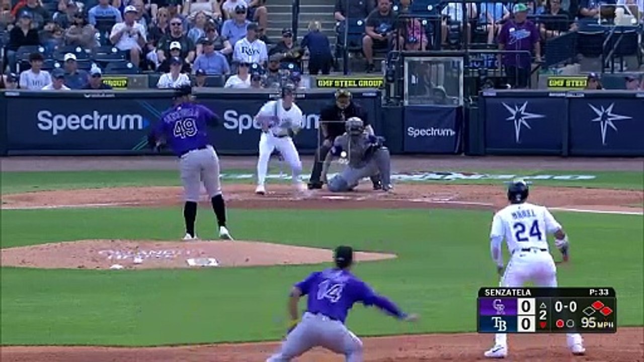 MLB: Ezequiel Tovar hace magia con su guante y saca out de lujo