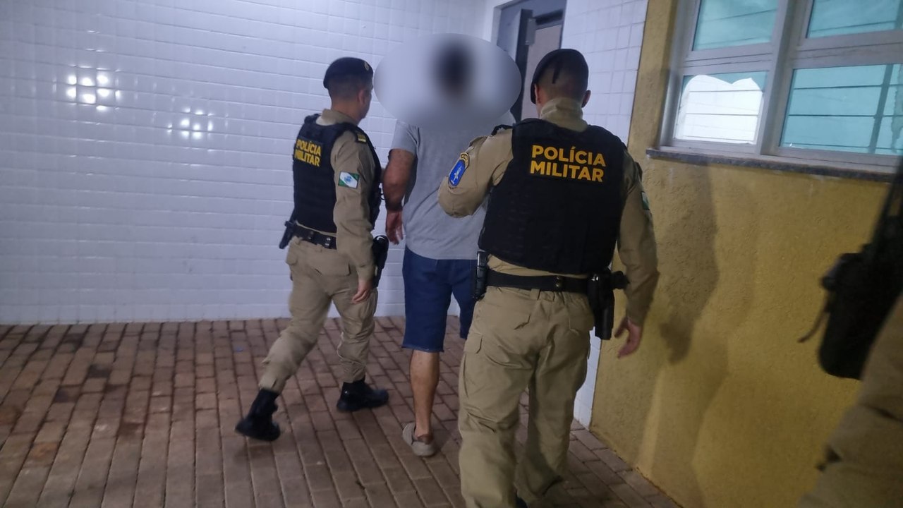 Homem que fugiu após acidente na PRc-467 é abordado pela PM e detido por embriaguez ao volante
