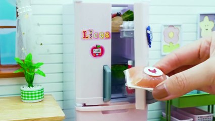 Can You Resist the Delicious Taste of Hamburgers? [Mini Kitchen]