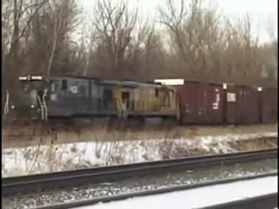 CSX Train Action. Winter Time, Erie PA.