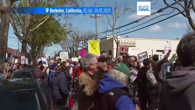 'Tesla Takedown': Las protestas anti-Tesla y anti-Musk cobran fuerza en Estados Unidos