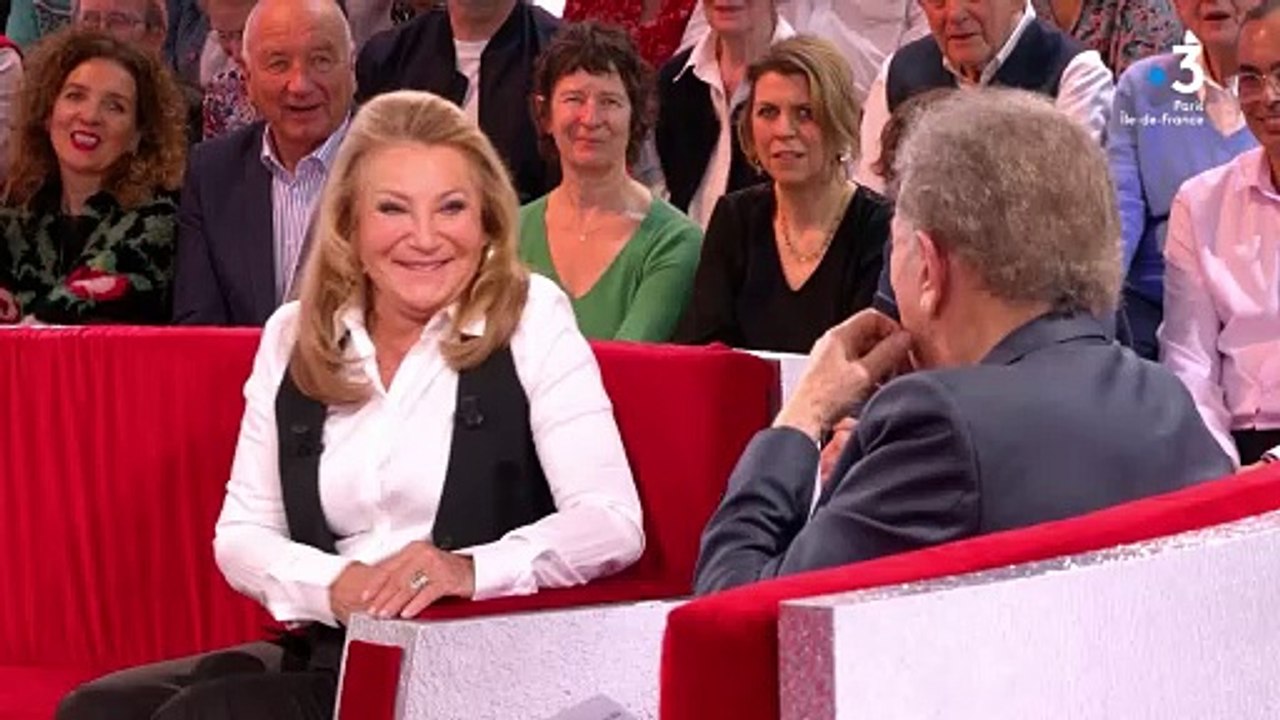 Michel Drucker dans l'émission "Vivement Dimanche"