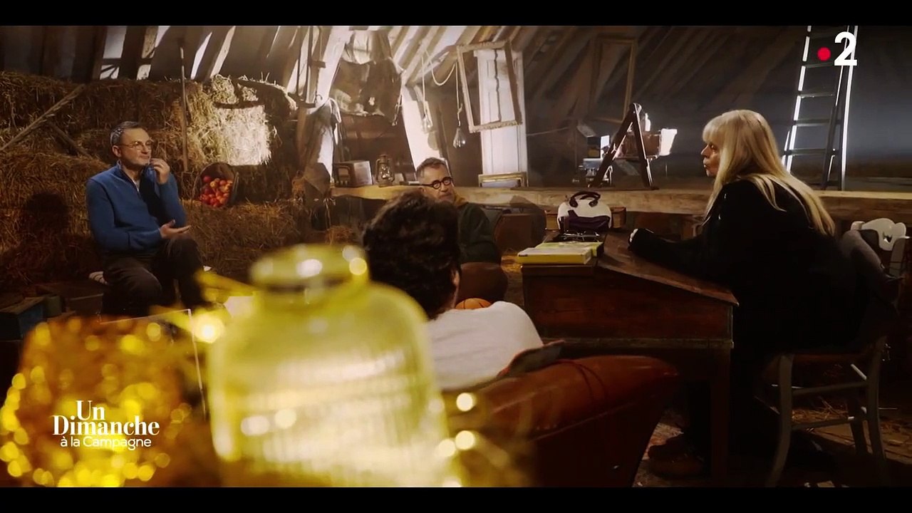 Ce 30 mars 2025, Isabelle Nanty s'est livrée comme rarement dans le nouveau numéro d'"Un dimanche à la campagne", piloté par Frédéric Lopez sur France 2. Face caméra, la célèbre comédienne a évoqué sa scolarité chez les bonnes sœurs, une expérience qui l’