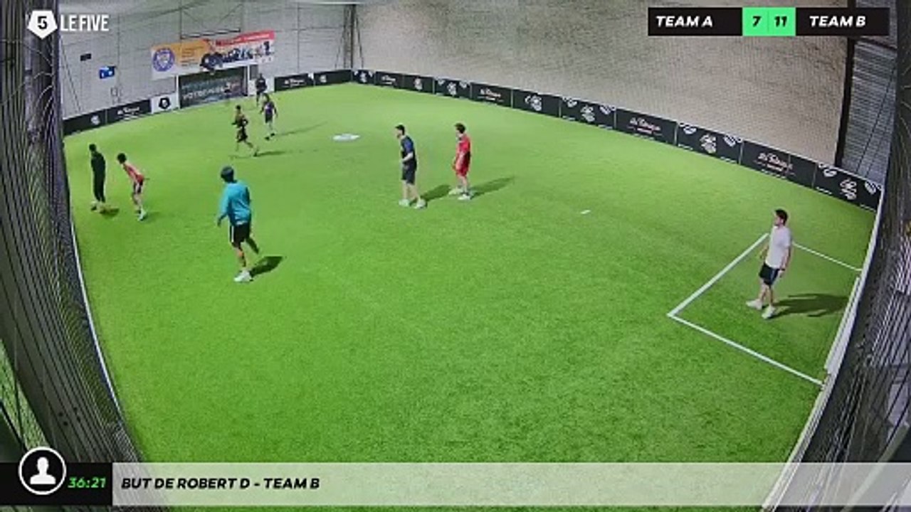 But de Robert D - Team B
