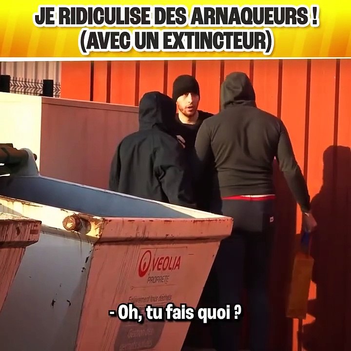On calme des arnaqueurs avec un extincteur 😂