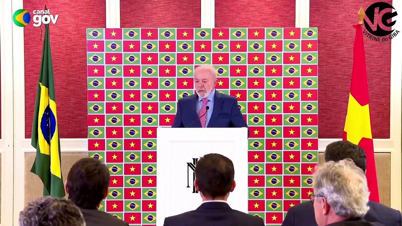 Presidente Lula concede entrevista à imprensa e faz balanço da viagem ao Vietnã