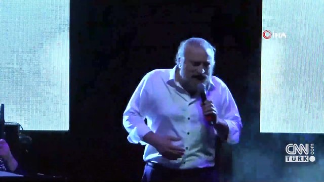 CANLI| Volkan Konak hayatını kaybetti! Sahnede fenalaşan Volkan Konak neden öldü? Volkan Konak'ın Vasiyetine dair bilgiler