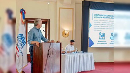 Ministro de Educación acude a San Cristóbal y escucha demandas