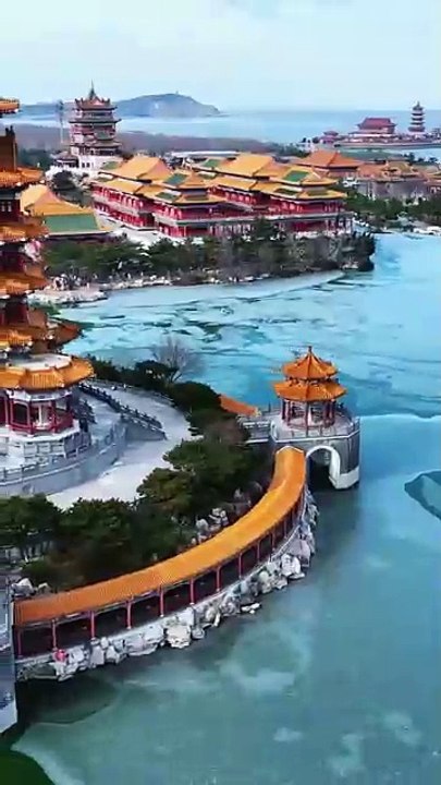 Penglai Immortal Island, Yantai, China / Île Immortelle de Penglai, Yantai, Chine