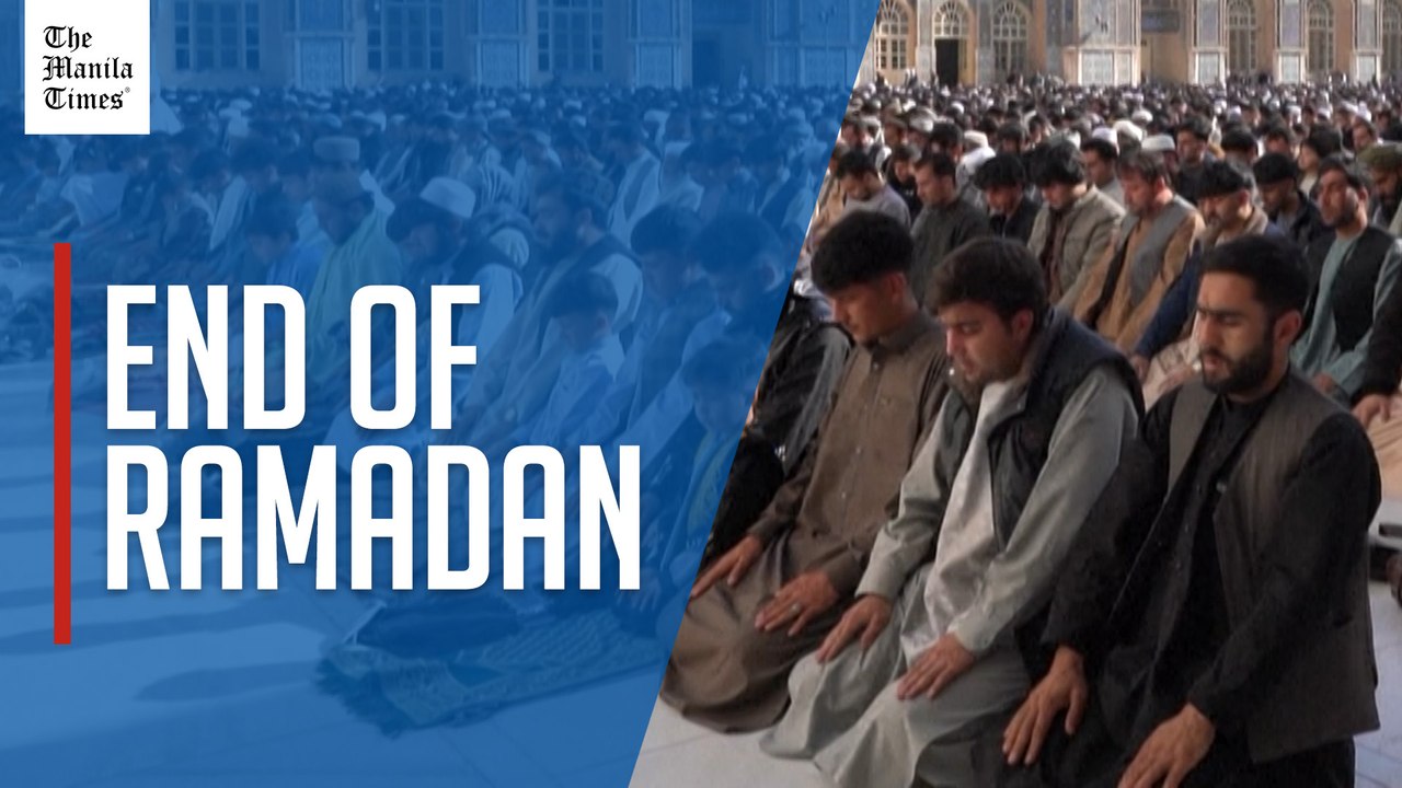 Hundreds of Afghans gather at Herat's grand mosque for Eid prayers