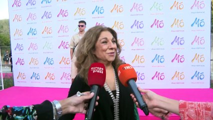Manu Tenorio reacciona a los rumores de 'affaire' con Lolita
