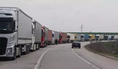 Hamzabeyli Sınır Kapısı'nda 13 kilometre TIR kuyruğu
