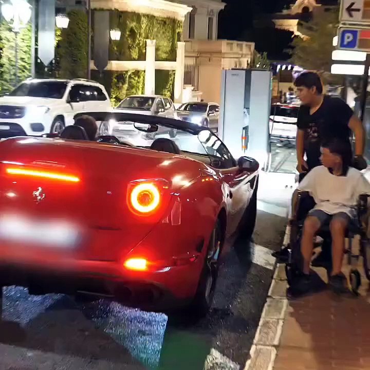 Demander de l'Argent aux RICHES de Monaco ! 😨