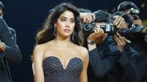रैंप पर ट्रोल हुईं एक्ट्रेस Jahnvi Kapoor!