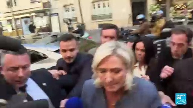 Le Pen es inhabilitada para ejercer cargos públicos tras condena por malversación de fondos