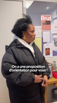 Dans un centre d'hébergement d'urgence pour femmes à la rue
