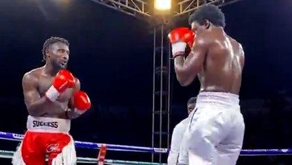 Muere el excampeón de Nigeria del semipesado tras colapsar en el ring