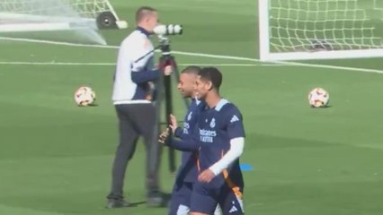 Los mejores momento del entrenamiento de hoy del Real Madrid