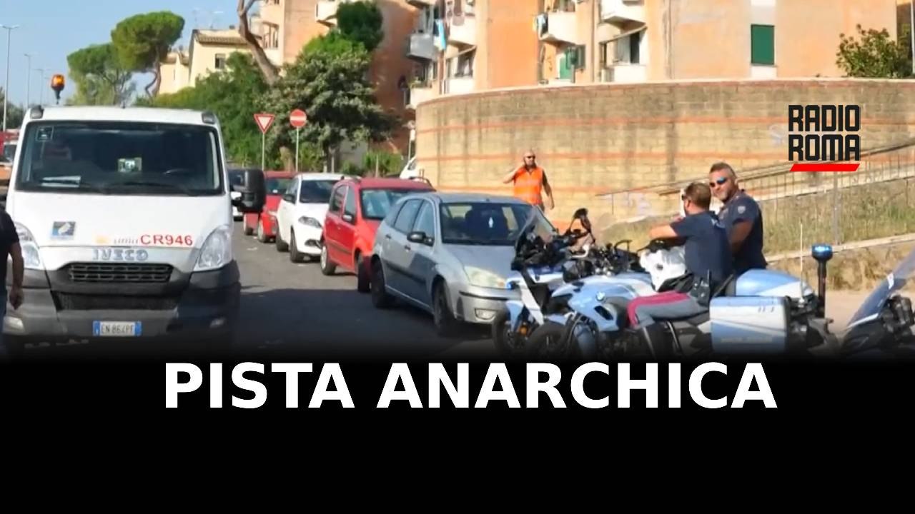 Rogo in concessionaria Tesla, non esclusa pista anarchica