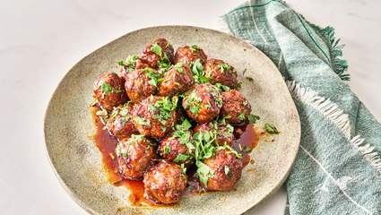 How to Make Pepper Jelly Cocktail Meatballs