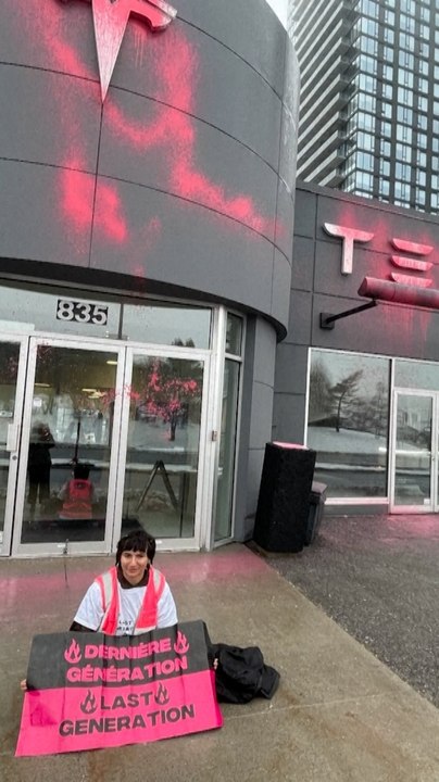 Vandalizan concesionario de Tesla en Canadá