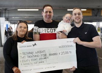 Strangers pay for Glasgow mum's wedding