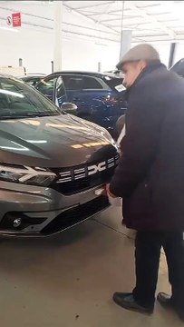 المغرب مكناس فاس طنجة Rabat Maro. Location Logan Dacia maroc morocco