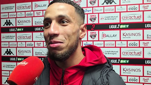 EAG - Laval (2-0) : Le buteur Amine Hemia après la victoire contre Laval