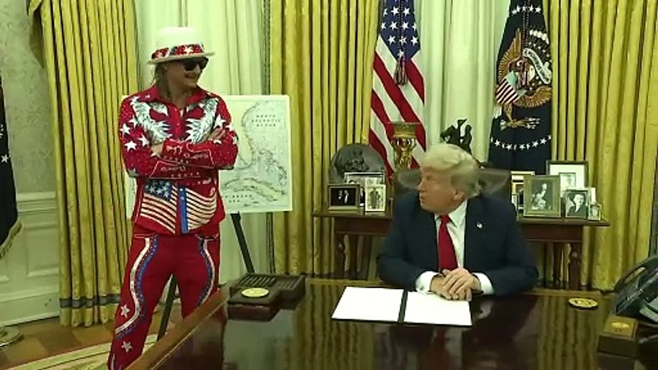 Trump espera que Putin "cumpra sua parte" das negociações sobre Ucrânia