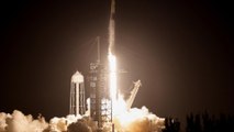 SpaceX a lancé la première mission spatiale habitée à survoler les pôles de la Terre