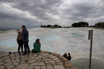Fotoğraflarından daha güzel: Yüz binler akın ediyor