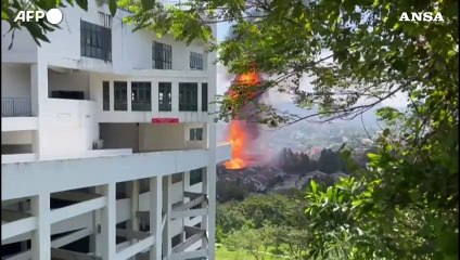 Malesia, enorme incendio divampa vicino alla capitale Kuala Lumpur